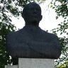 Этот памятник посвящен Сабыру Шарипову