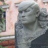 Памятник Кайрату Рыскулбекову, участнику Декабрьских событий 1986 года