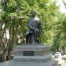 Памятник Мукану Тулебаеву в городе Алмата