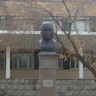 Бюст Муканова в городе Петропавловск